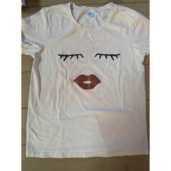 Lot of 4 Women's Junior's Short Sleeve Shirts. Levi’s, Forever 21. Size Small - Picture 7 of 10